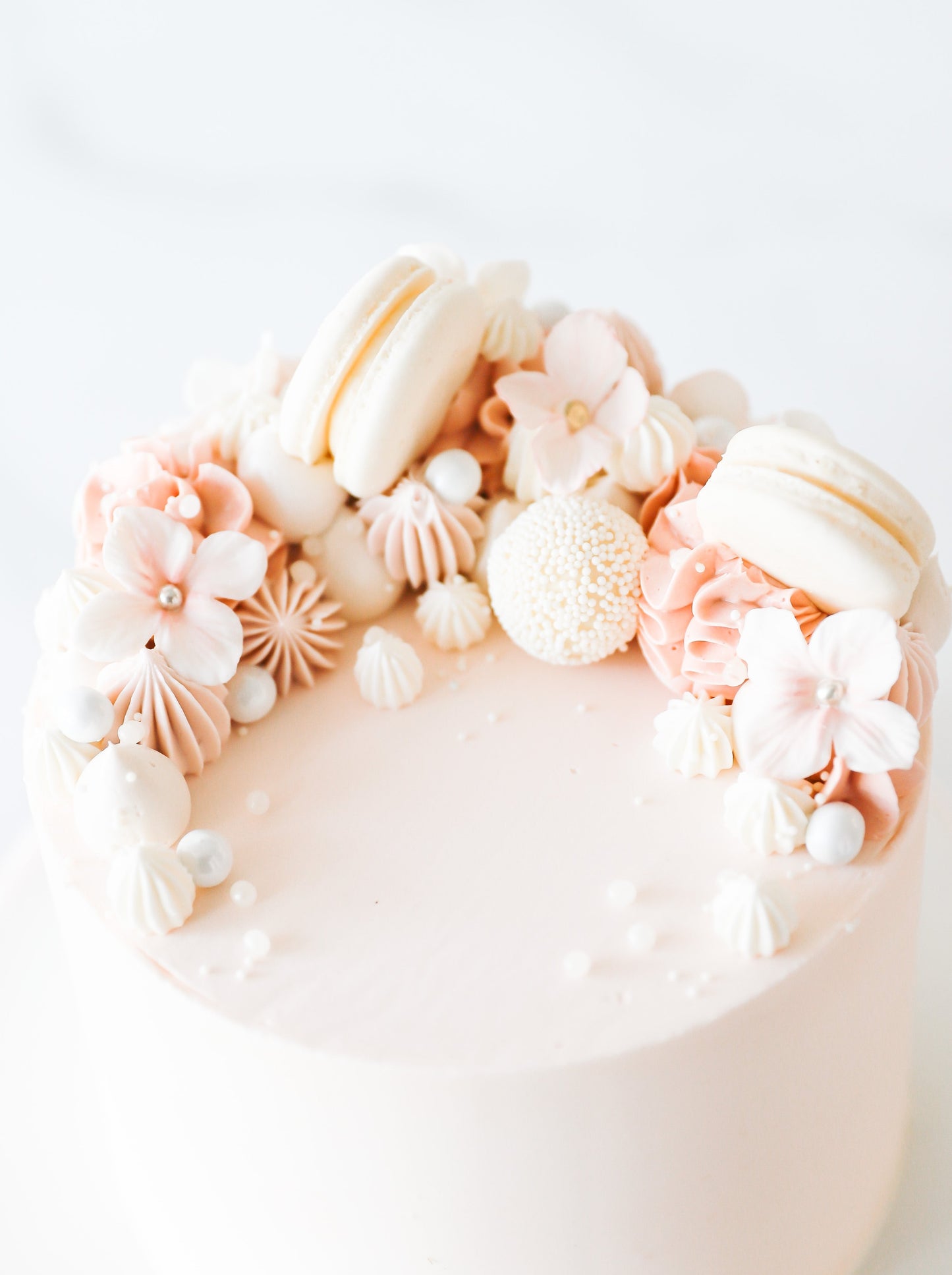 Sweet Peach Floral Cake