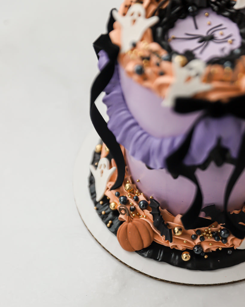 Spooky Vintage Mini Cake