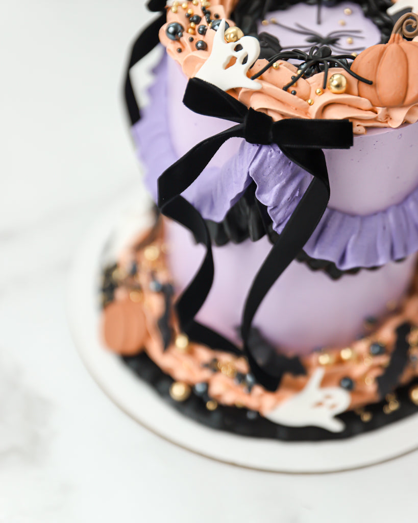 Spooky Vintage Mini Cake