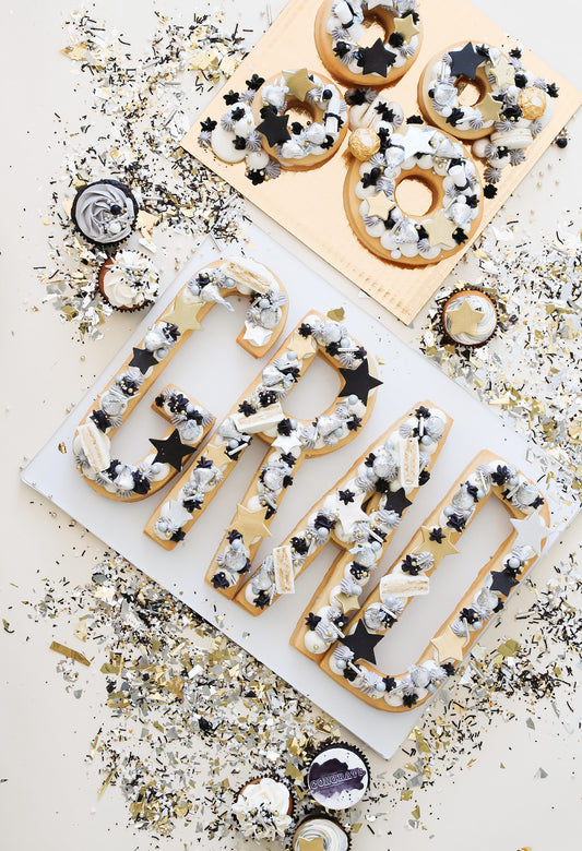 Grad Cookie Cake