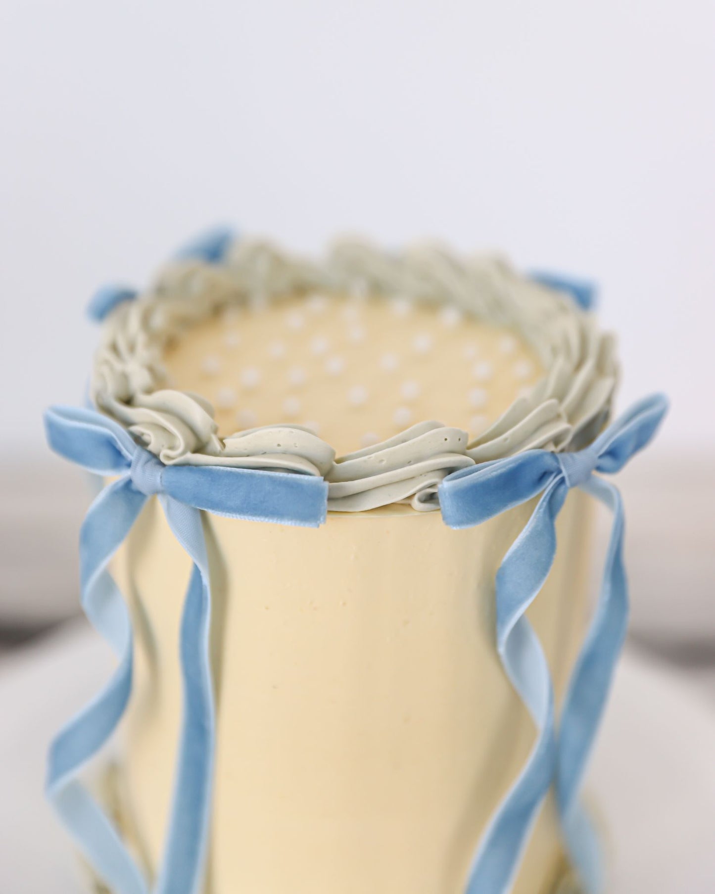 Vintage Spring Mini Cake