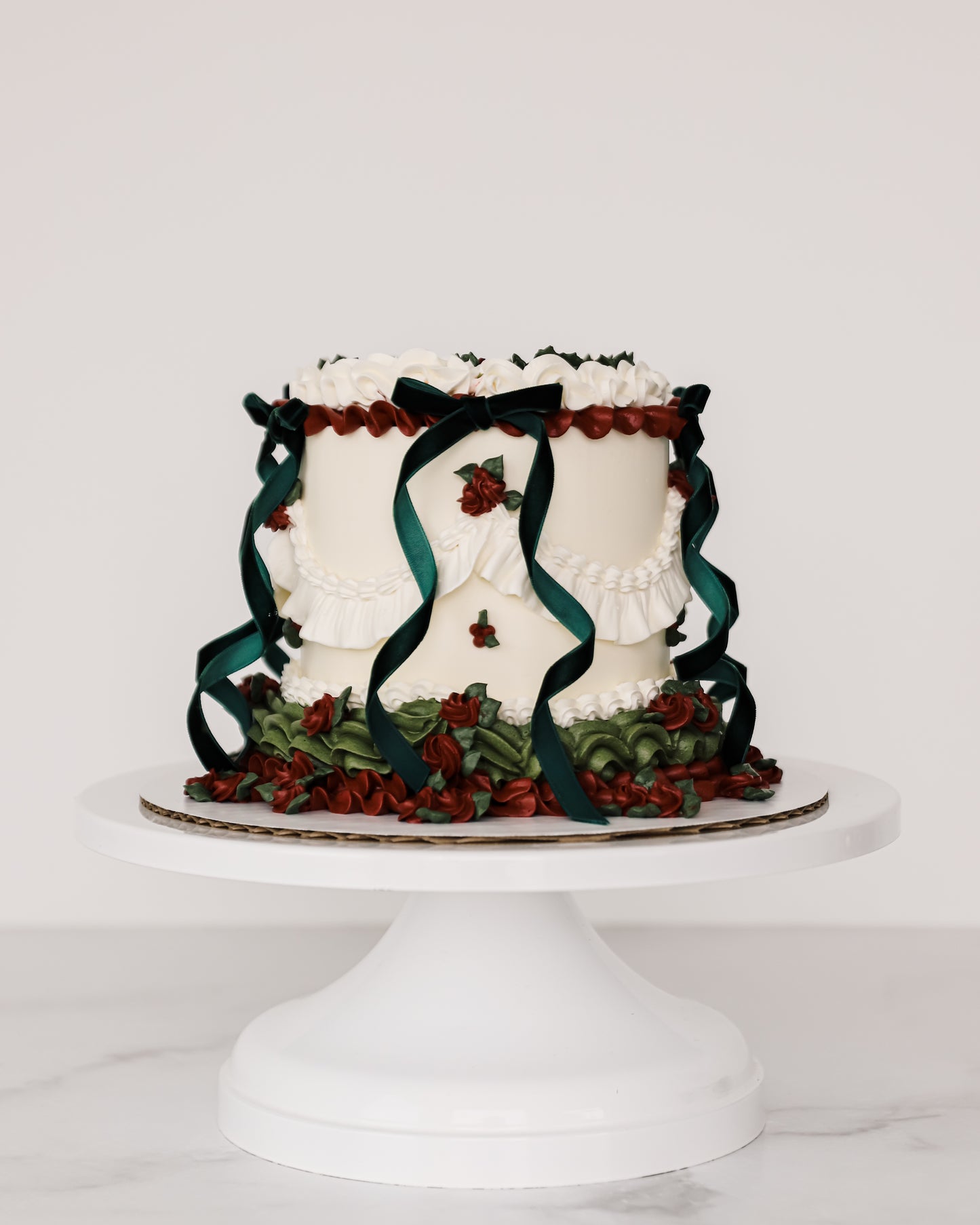 Vintage Holiday Mistletoe Lambeth Cake