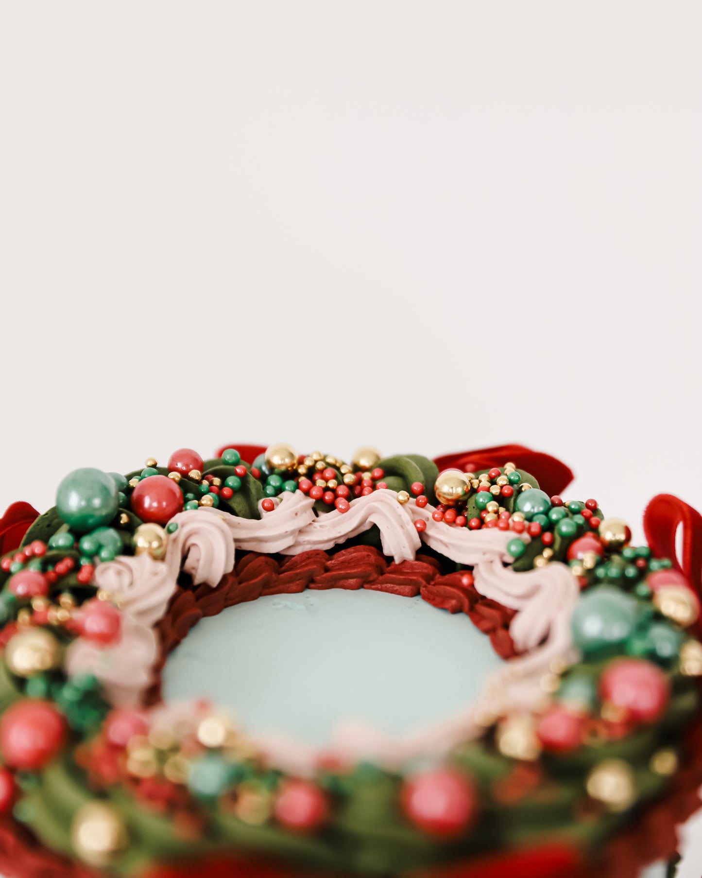 Vintage Pearl Christmas Tree Cake