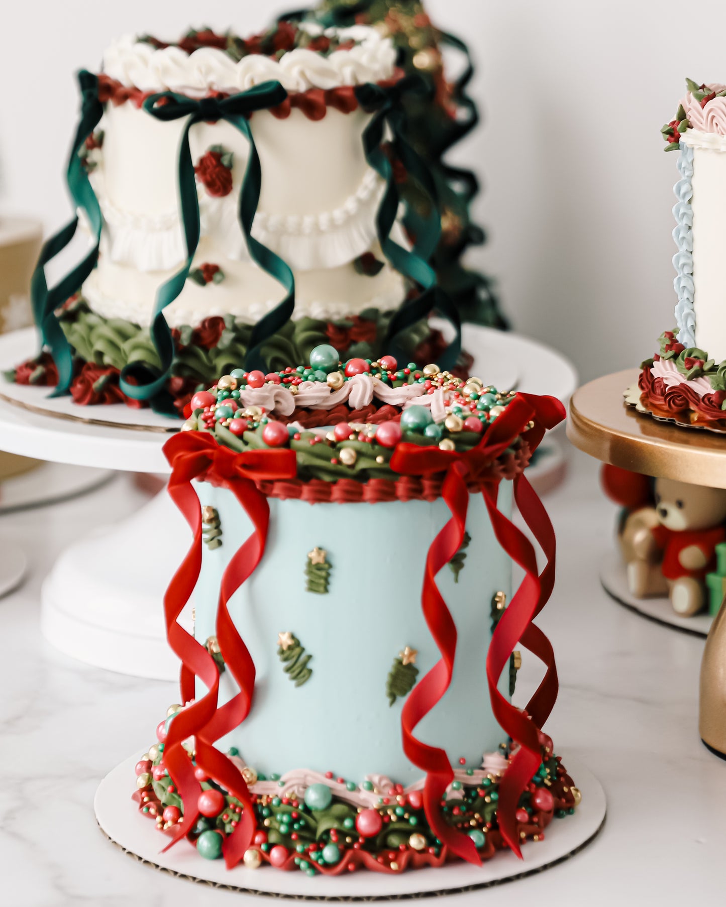 Vintage Pearl Christmas Tree Cake