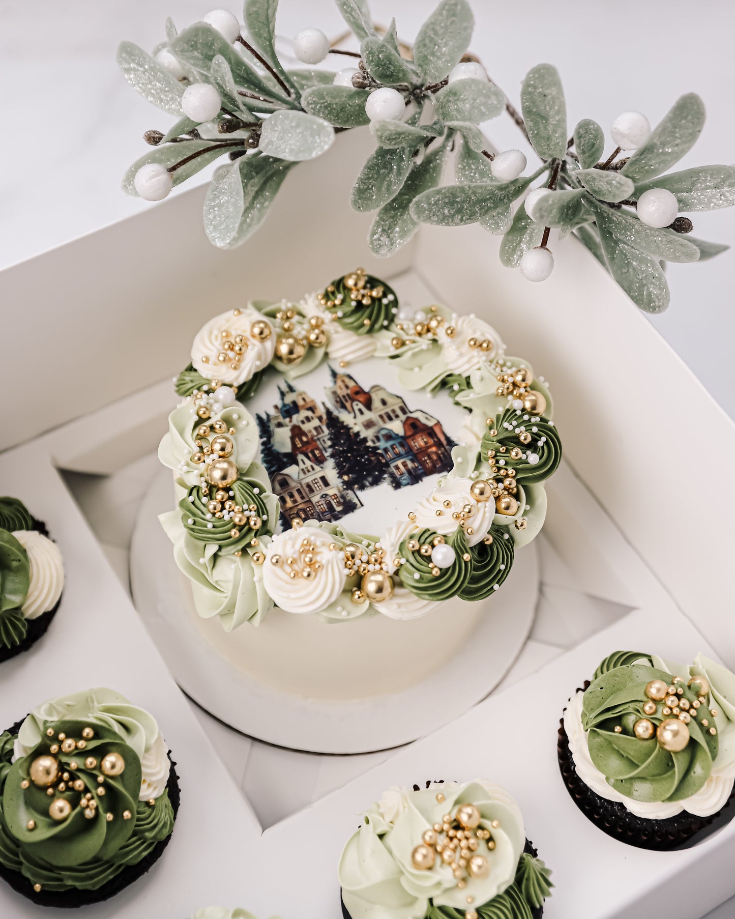 Festive Holiday Cake & Cupcake Bento Box