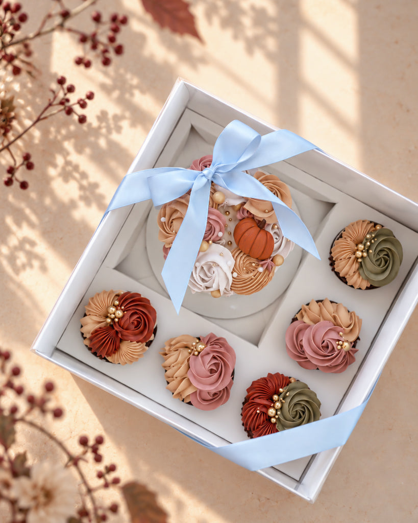 Thanksgiving Mini Cake & Cupcake Gift Box