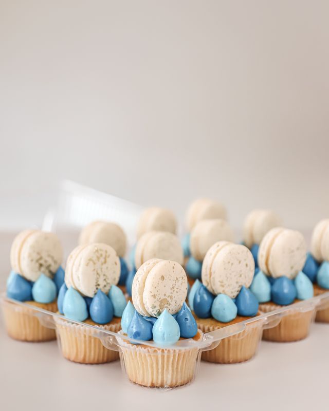 Hanukah Celebration Cupcakes